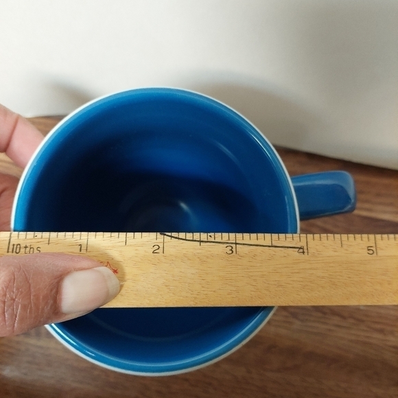 Vintage 2001 Disney Embossed Eeyore Mug - Picture 8 of 9